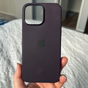 Apple IPhone 14 Pro Max Purple Apple Silicone Case